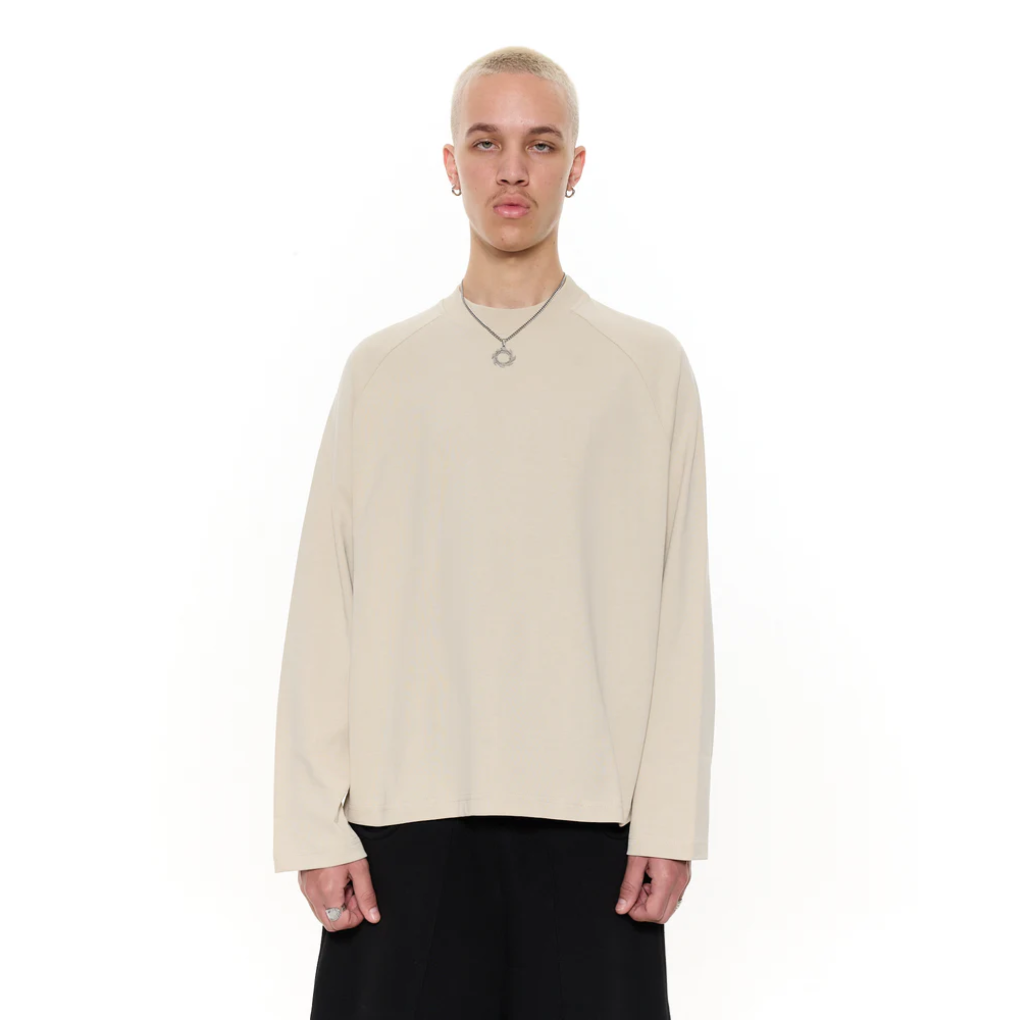 ESSENCE LONGSLEEVE